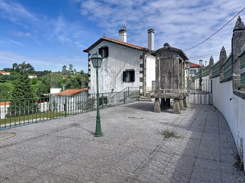 Moradia T4 para Venda em Dem Foto 8