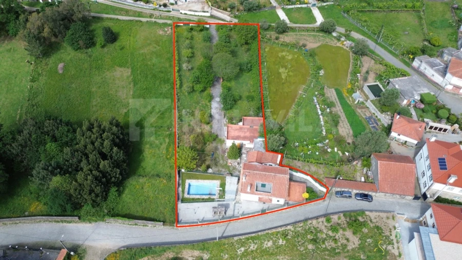 Moradia T4 para Venda em Dem Foto 3