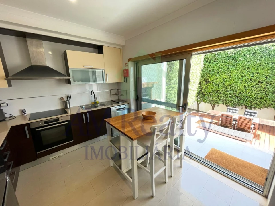 Moradia T4 para Venda em Ferrel Foto 33