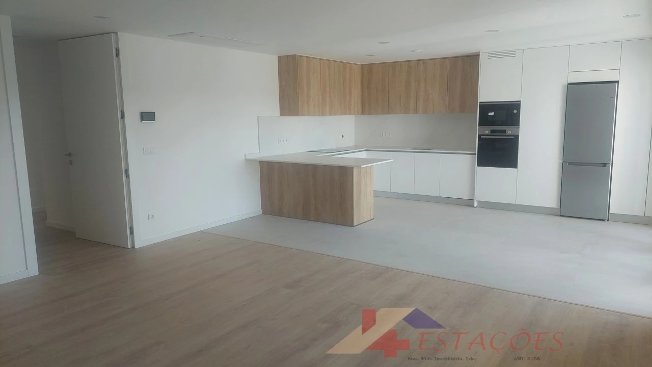 Apartamento T3 para Venda em Pombal Foto 2