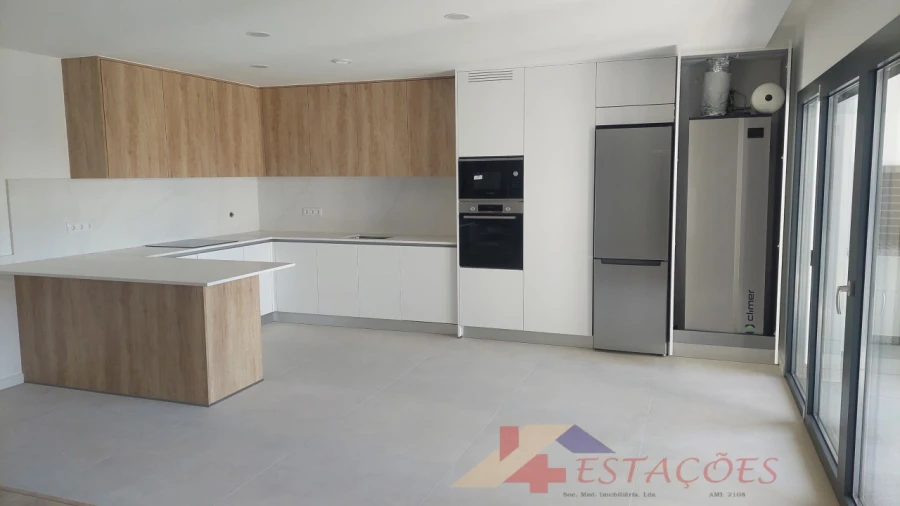 Apartamento T3 para Venda em Pombal Foto 3