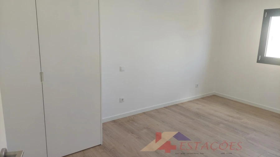 Apartamento T3 para Venda em Pombal Foto 7