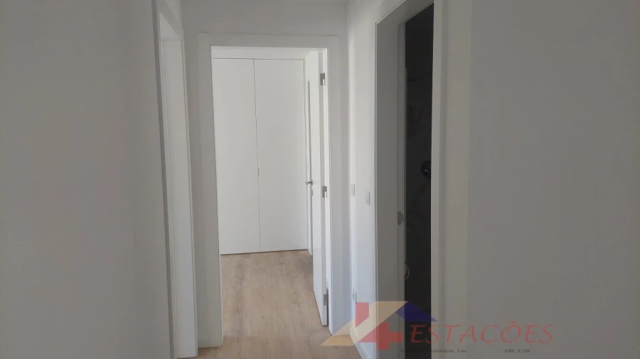 Apartamento T3 para Venda em Pombal Foto 8