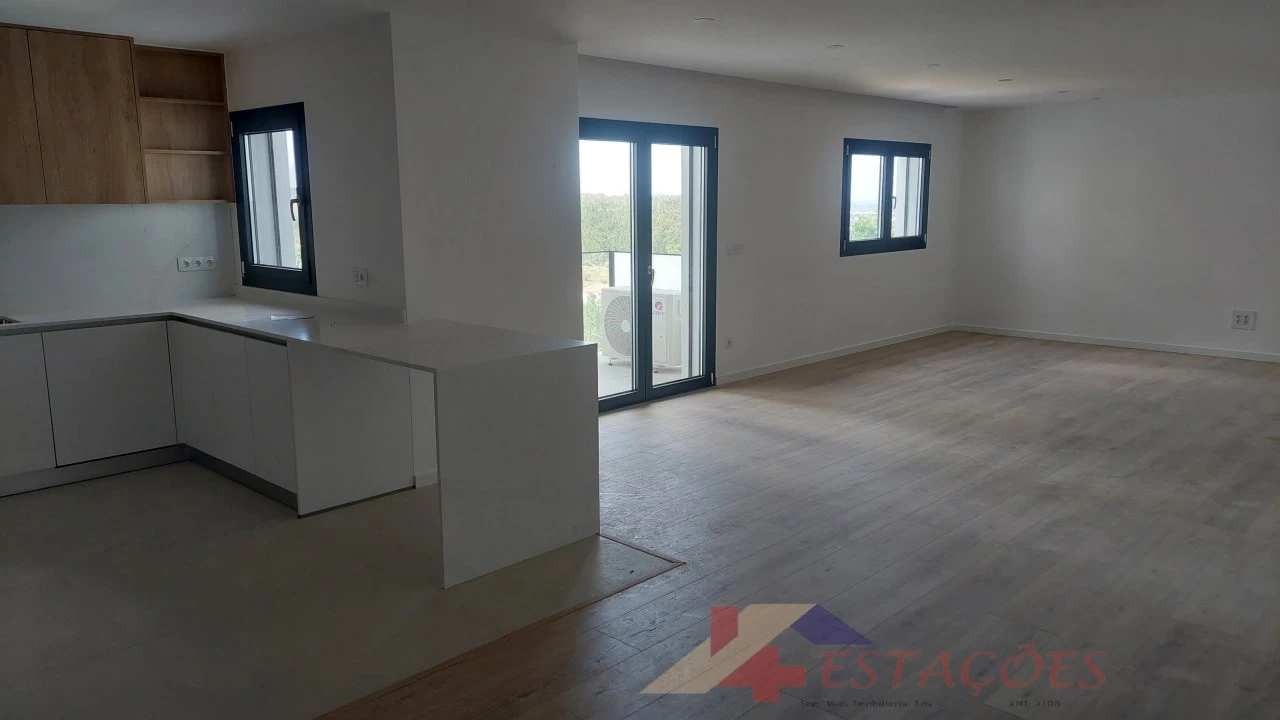Apartamento T3 para Venda em Pombal Foto 3