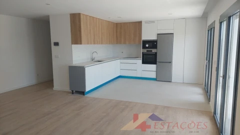 Apartamento T4 para Venda em Pombal