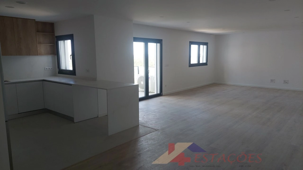 Apartamento T3 para Venda em Pombal Foto 3