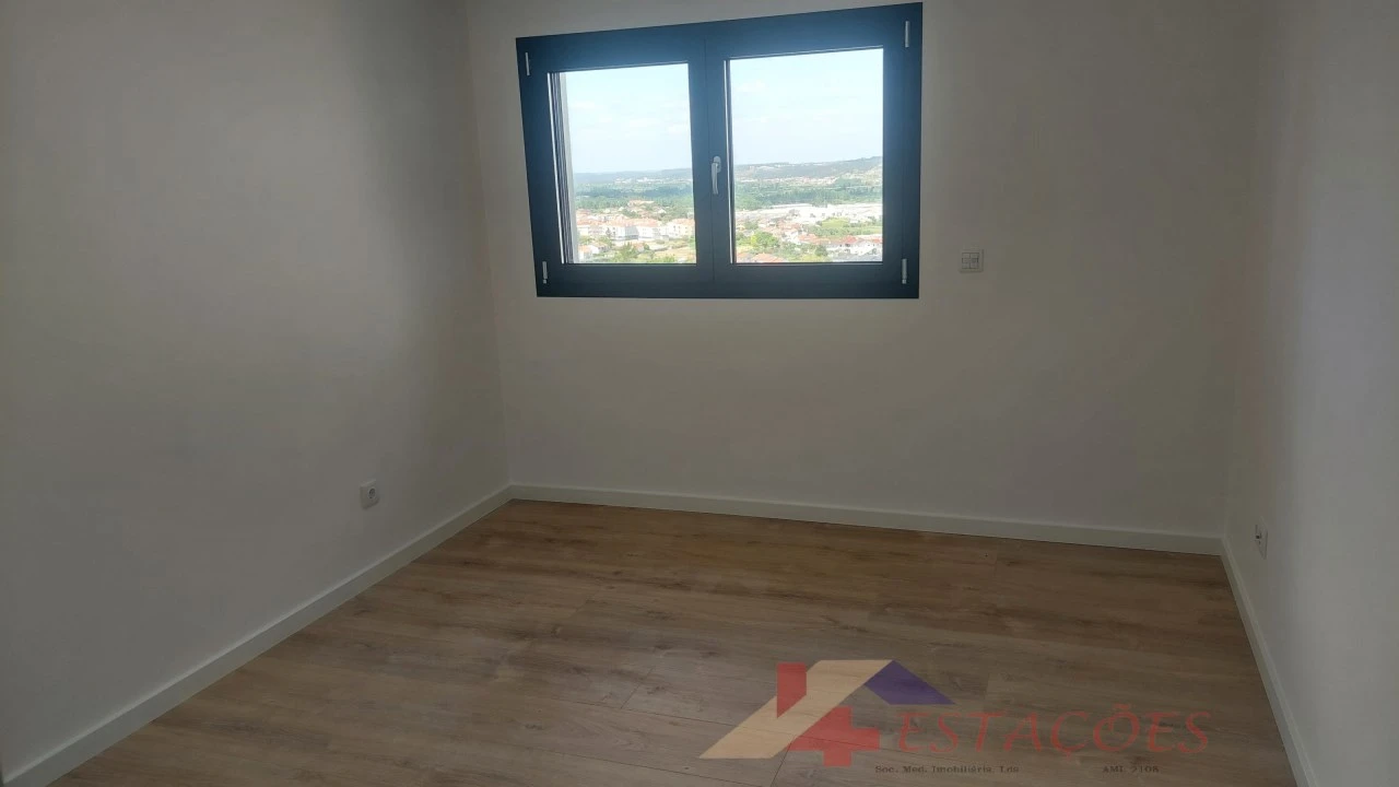 Apartamento T3 para Venda em Pombal Foto 10