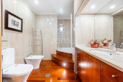 Moradia T4 para Venda em Gulpilhares e Valadares