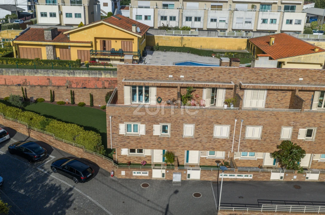 Moradia T4 para Venda em Gulpilhares e Valadares Foto 44