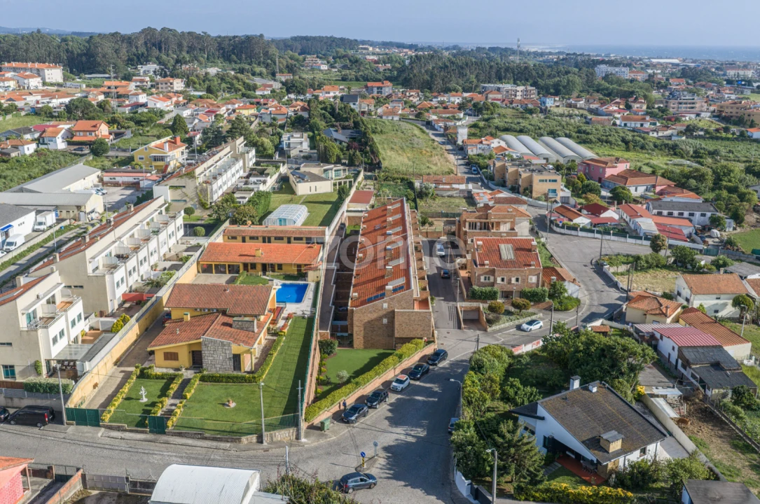 Moradia T4 para Venda em Gulpilhares e Valadares Foto 53