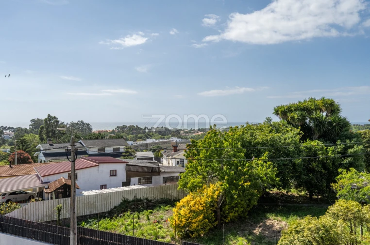 Moradia T4 para Venda em Gulpilhares e Valadares Foto 36