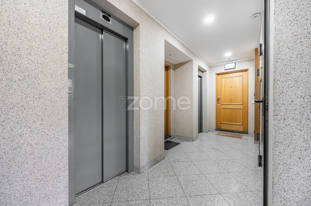Apartamento T3 para Venda em Canidelo Foto 17