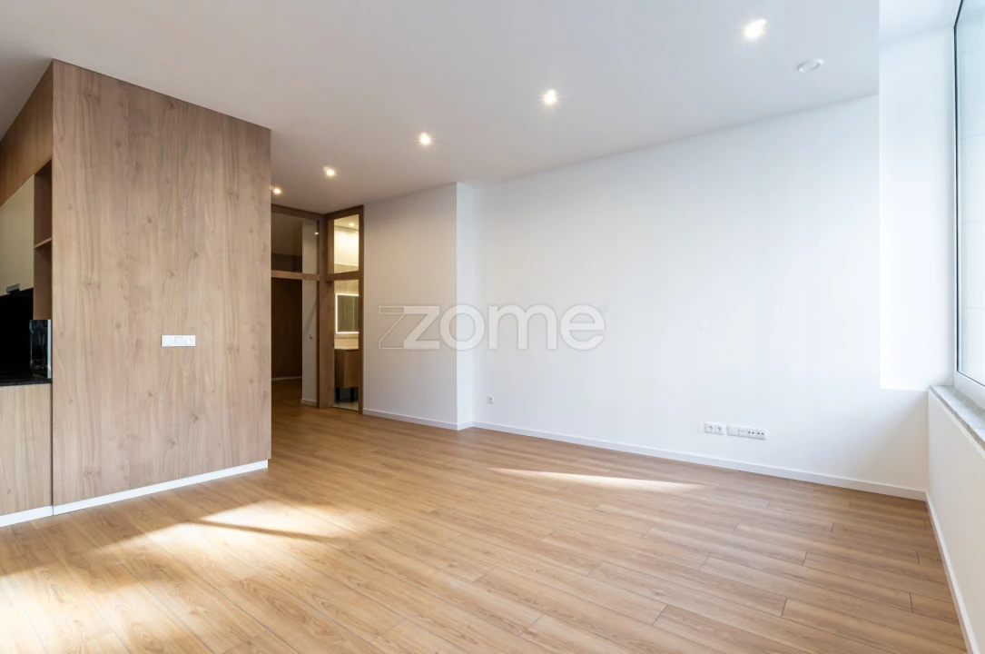 Apartamento T2 para Venda em Cedofeita, Santo Ildefonso, Sé, Miragaia, São Nicolau e Vitória Foto 4
