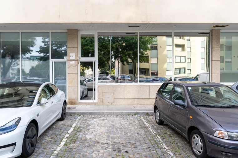 Apartamento T2 para Venda em Cedofeita, Santo Ildefonso, Sé, Miragaia, São Nicolau e Vitória Foto 2