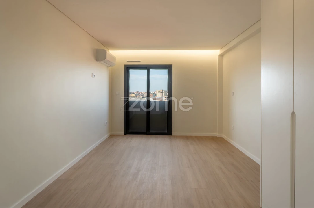 Apartamento T3 para Venda em Santa Marinha e São Pedro da Afurada Foto 9