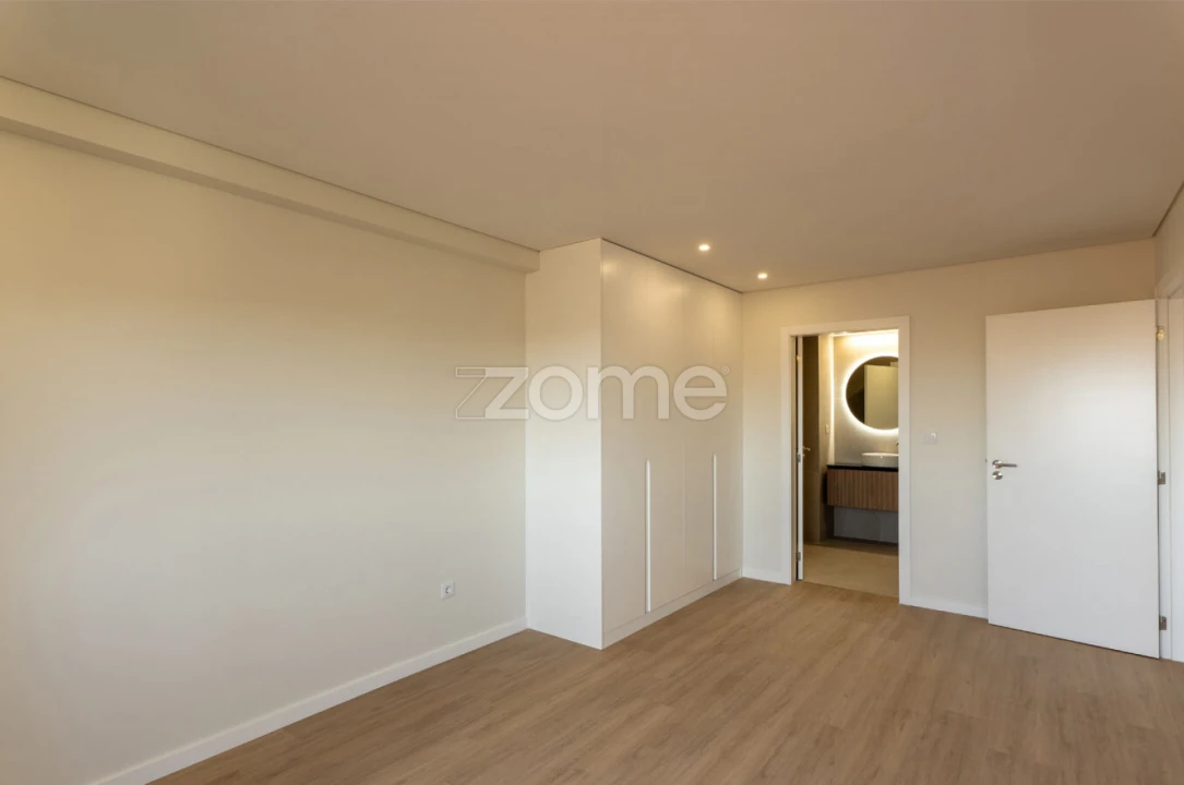 Apartamento T3 para Venda em Santa Marinha e São Pedro da Afurada Foto 18