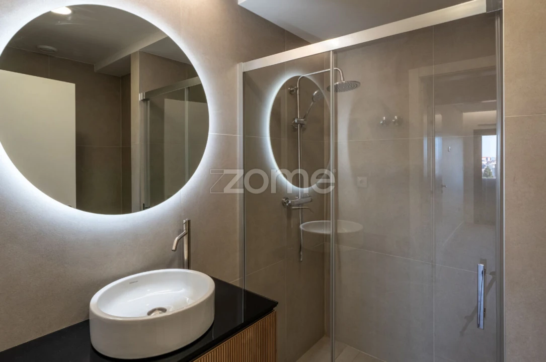 Apartamento T3 para Venda em Santa Marinha e São Pedro da Afurada Foto 24
