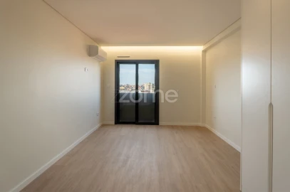 Apartamento T3 para Venda em Santa Marinha e São Pedro da Afurada