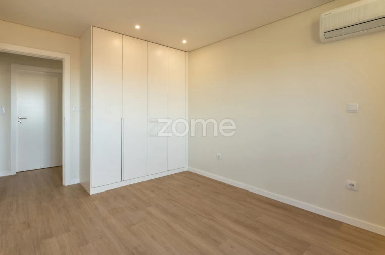 Apartamento T3 para Venda em Santa Marinha e São Pedro da Afurada Foto 14