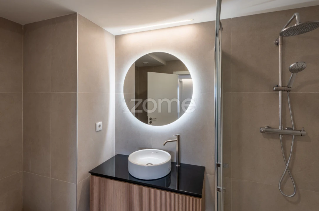 Apartamento T3 para Venda em Santa Marinha e São Pedro da Afurada Foto 11
