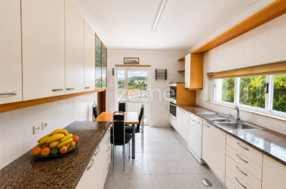 Moradia T4 para Venda em Gulpilhares e Valadares
