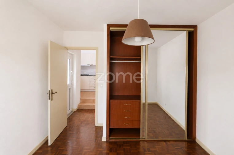 Moradia T4 para Venda em Gulpilhares e Valadares Foto 35