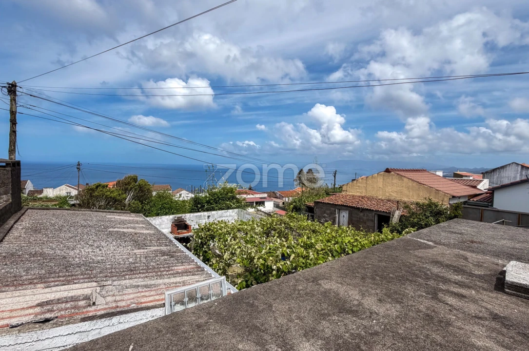Moradia T3 para Venda em Santo Antonio Foto 22