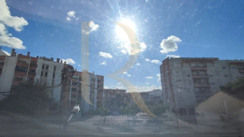 Moradia T3 para Venda em Laranjeiro e Feijó