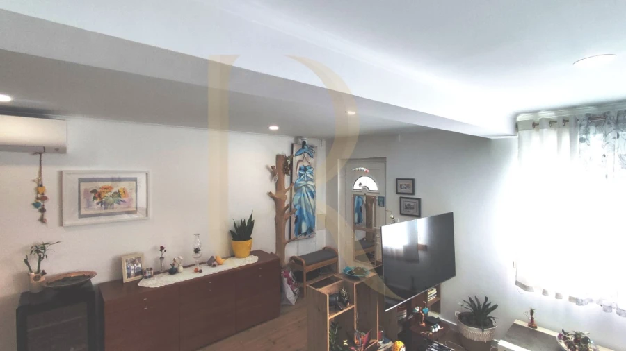 Moradia T3 para Venda em Laranjeiro e Feijó Foto 5