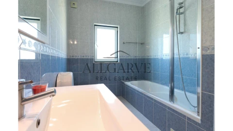 Moradia T3 para Venda em Alvor