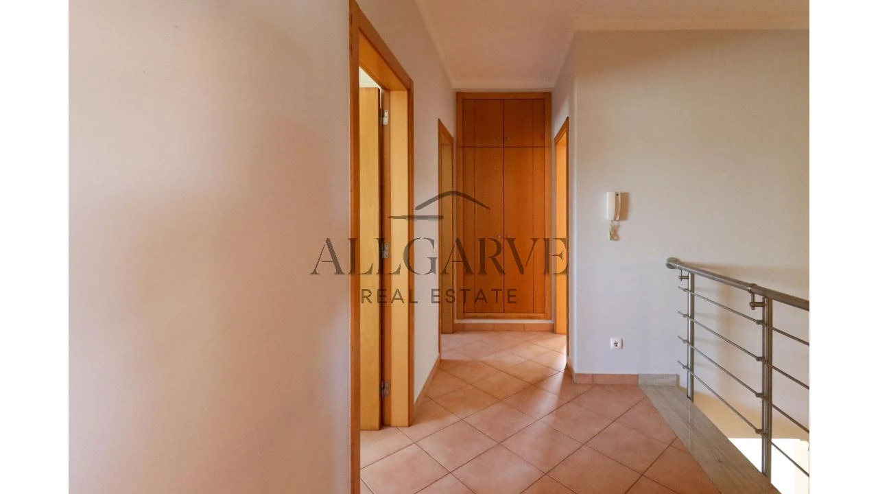 Moradia T3 para Venda em Alvor Foto 20