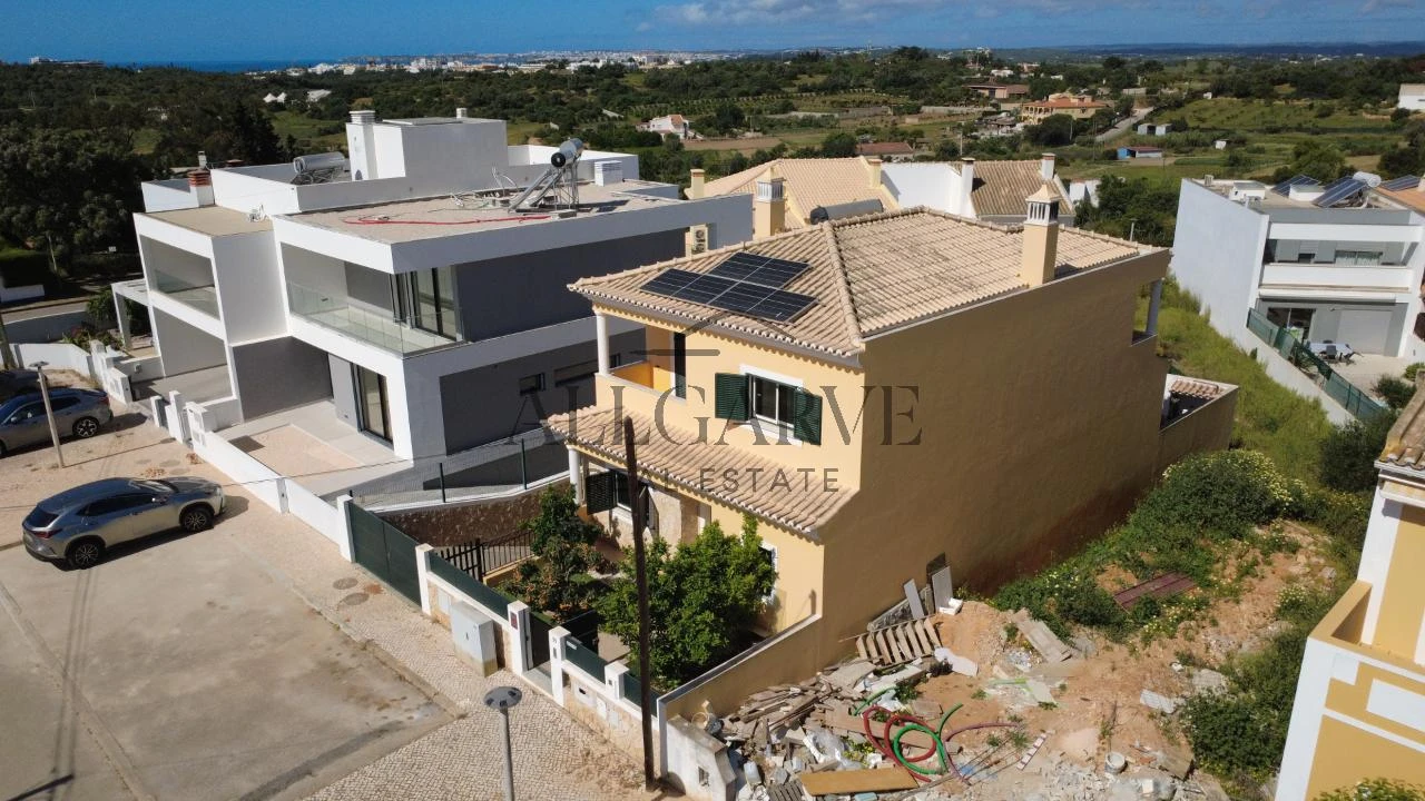 Moradia T3 para Venda em Alvor Foto 39