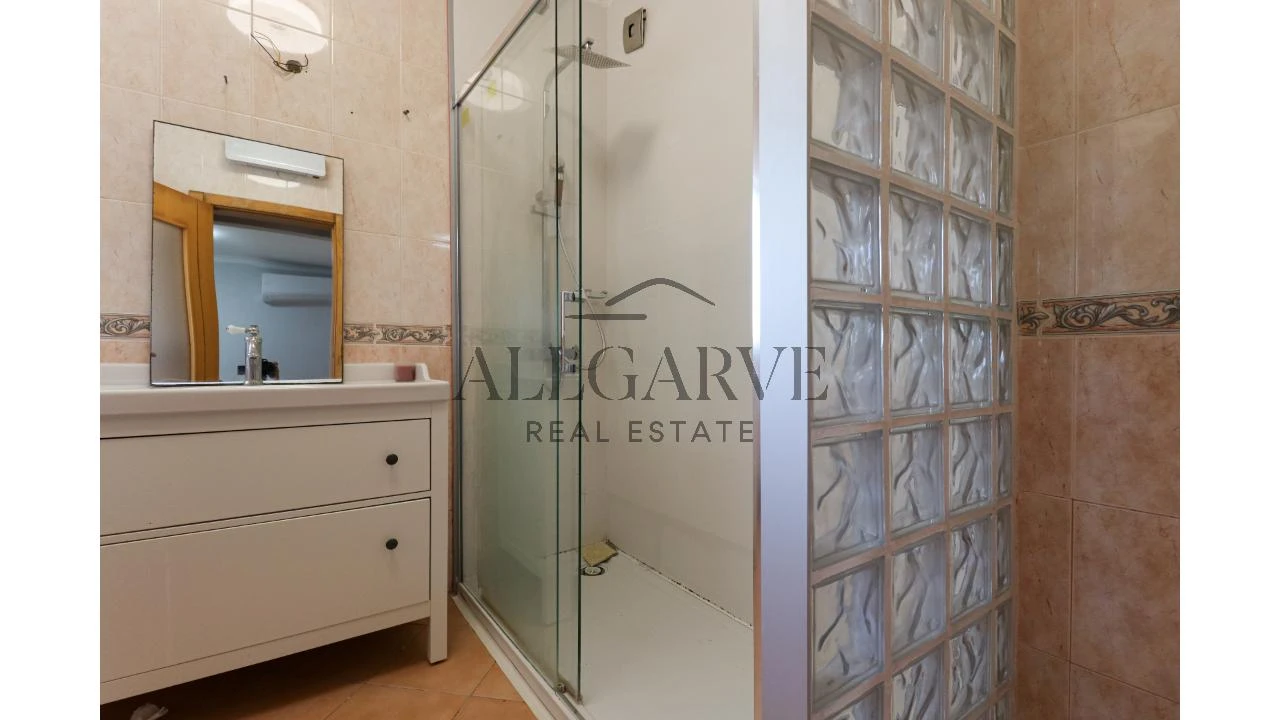 Moradia T3 para Venda em Alvor Foto 30