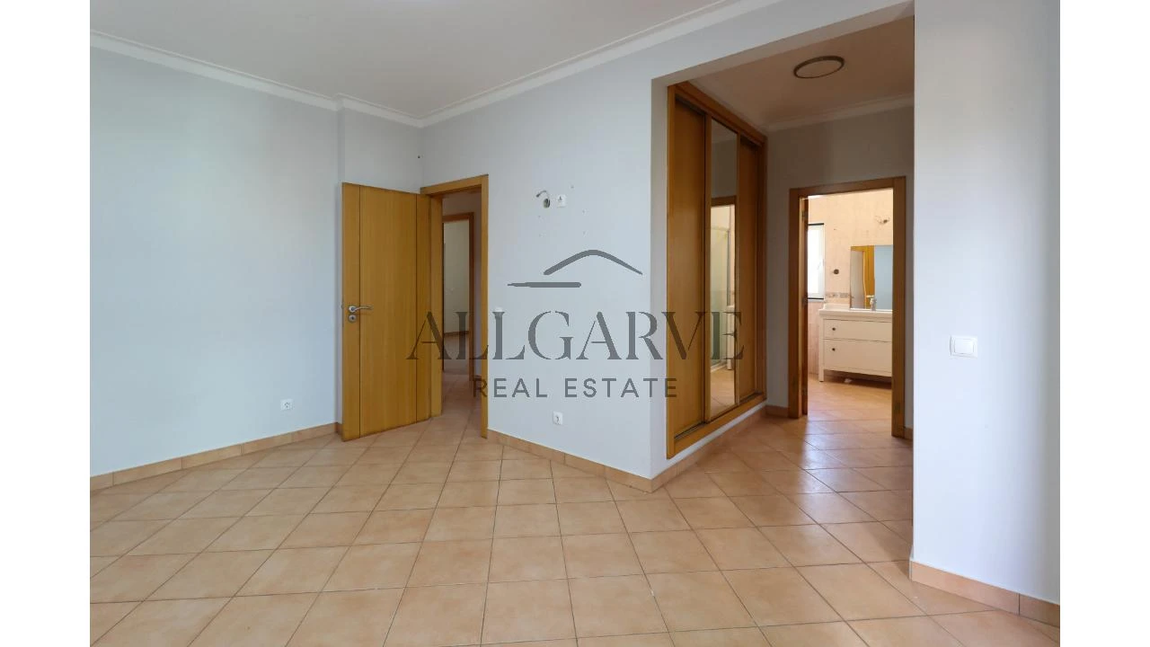 Moradia T3 para Venda em Alvor Foto 26