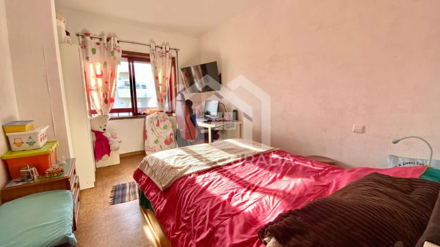 Apartamento T2 para Venda em Cidade da Maia Foto 6