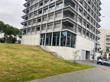 Loja para Arrendamento em Braga (Maximinos, Sé e Cividade)