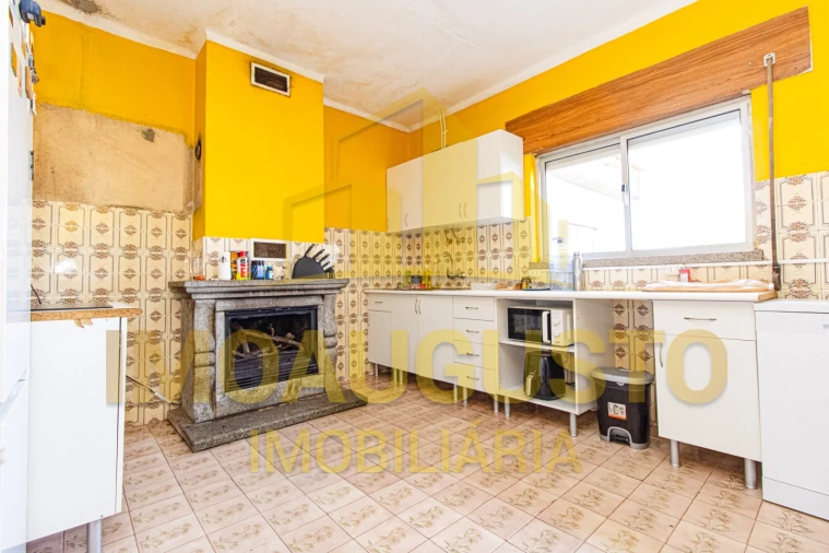 Moradia T2 para Venda em Vila Franca das Naves e Feital Foto 7