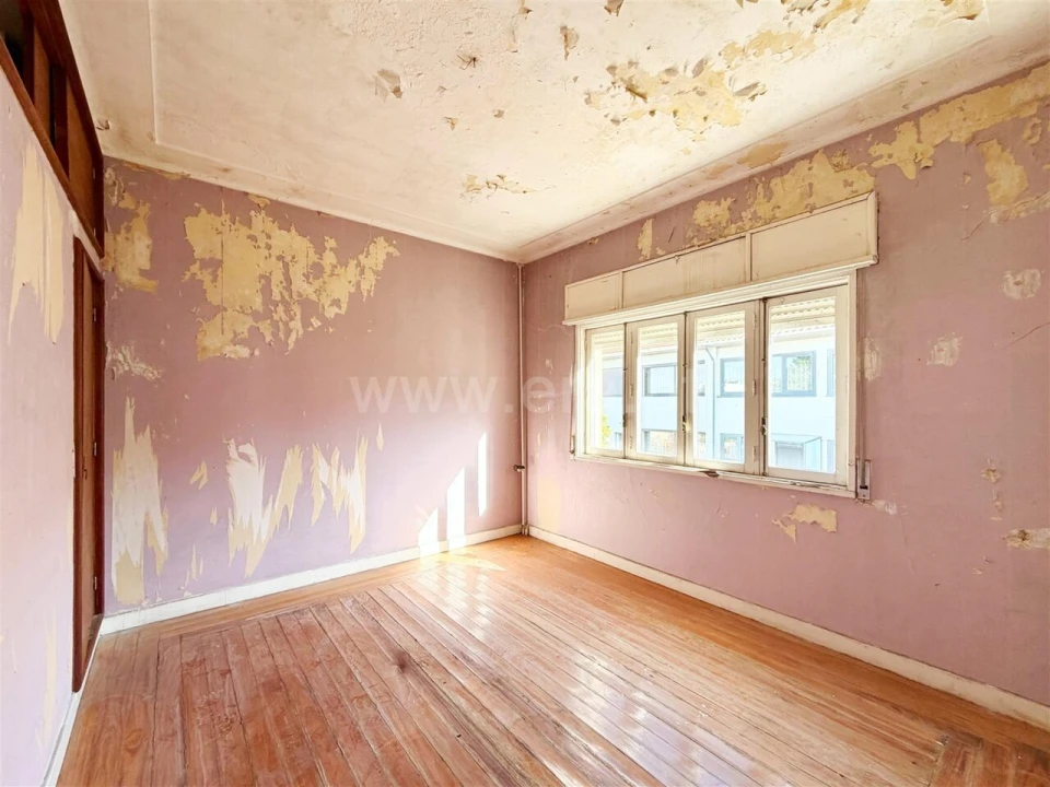 Moradia T4 para Venda em Bonfim Foto 5