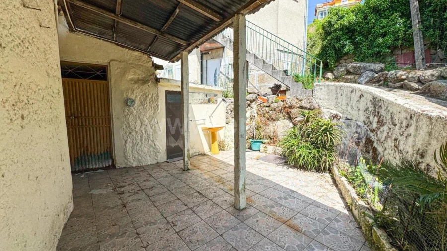 Moradia T2 para Venda em Gestaço Foto 8