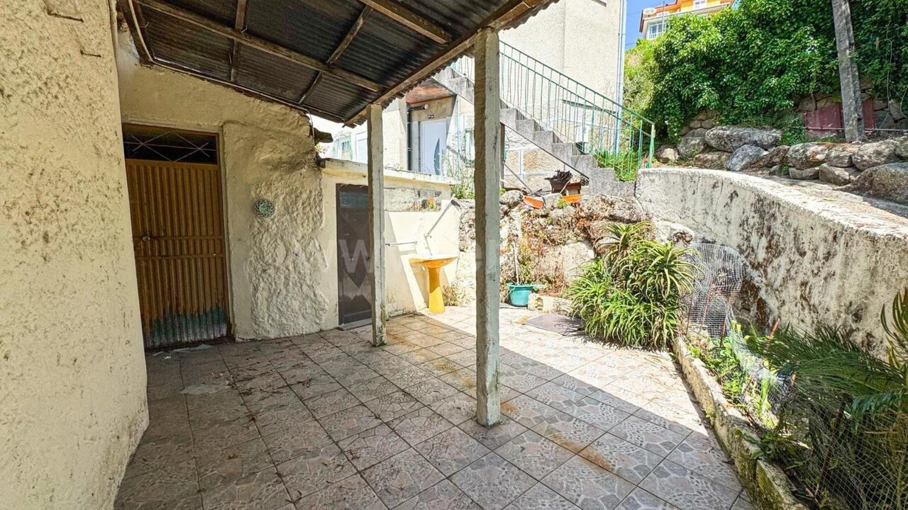 Moradia T2 para Venda em Gestaço Foto 8