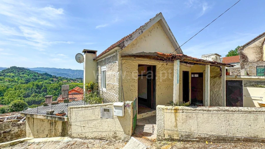 Moradia T2 para Venda em Gestaço