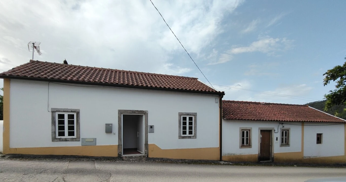 Moradia T5 para Venda em Chão de Couce Foto 2