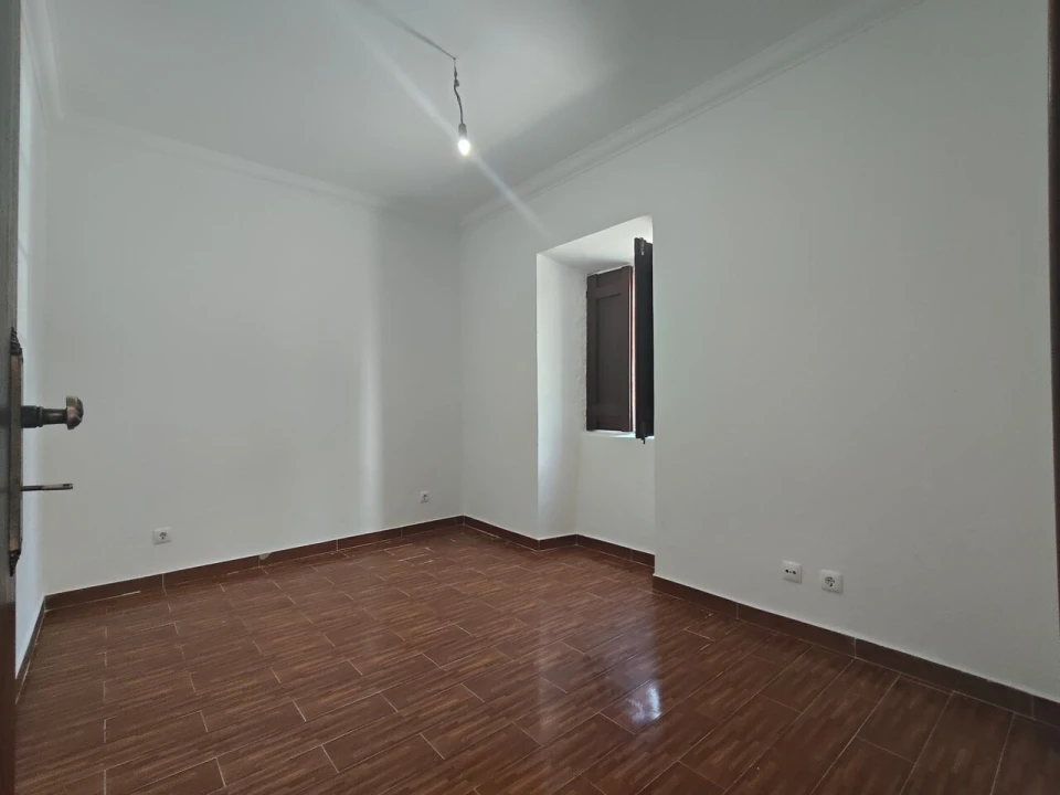 Moradia T5 para Venda em Chão de Couce Foto 16