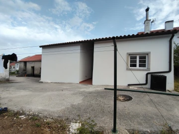 Moradia T5 para Venda em Chão de Couce