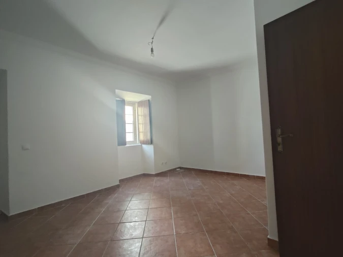 Moradia T5 para Venda em Chão de Couce Foto 7