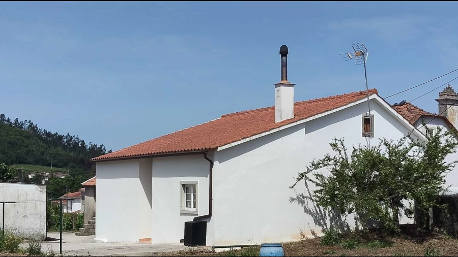 Moradia T5 para Venda em Chão de Couce