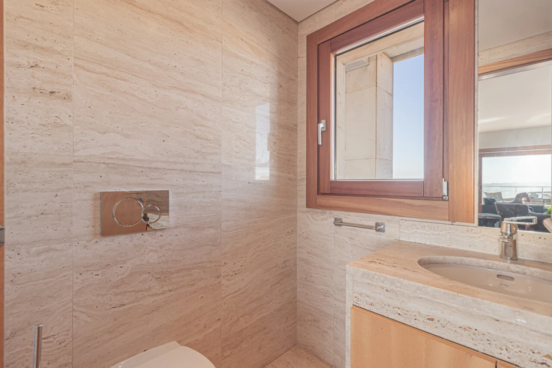 Apartamento T5 para Venda em Ajuda Foto 14