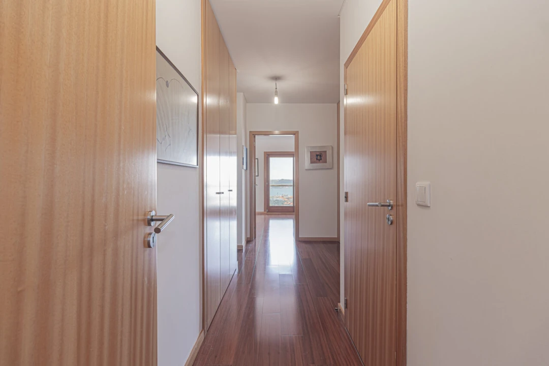 Apartamento T5 para Venda em Ajuda Foto 17