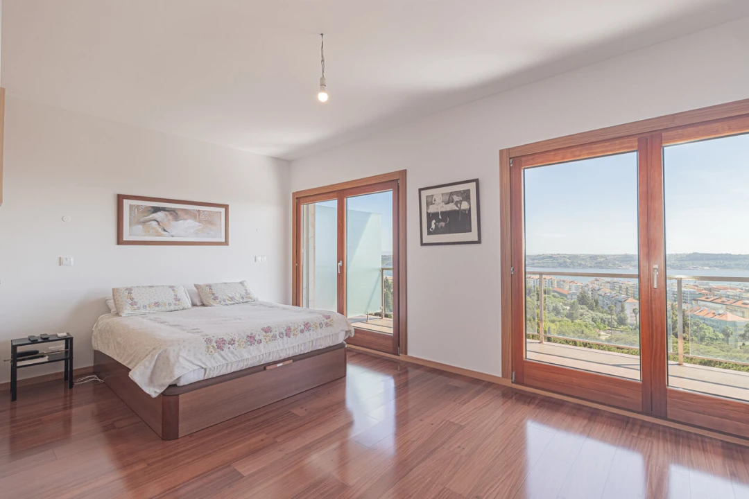 Apartamento T5 para Venda em Ajuda Foto 20