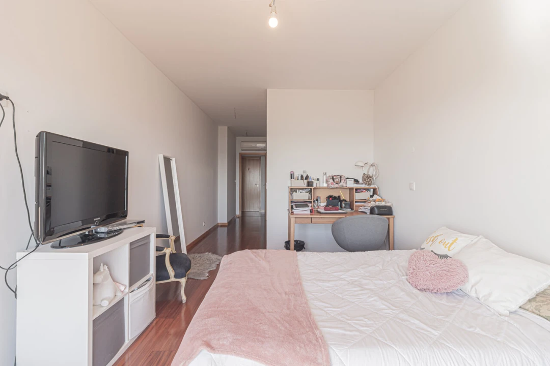 Apartamento T5 para Venda em Ajuda Foto 25
